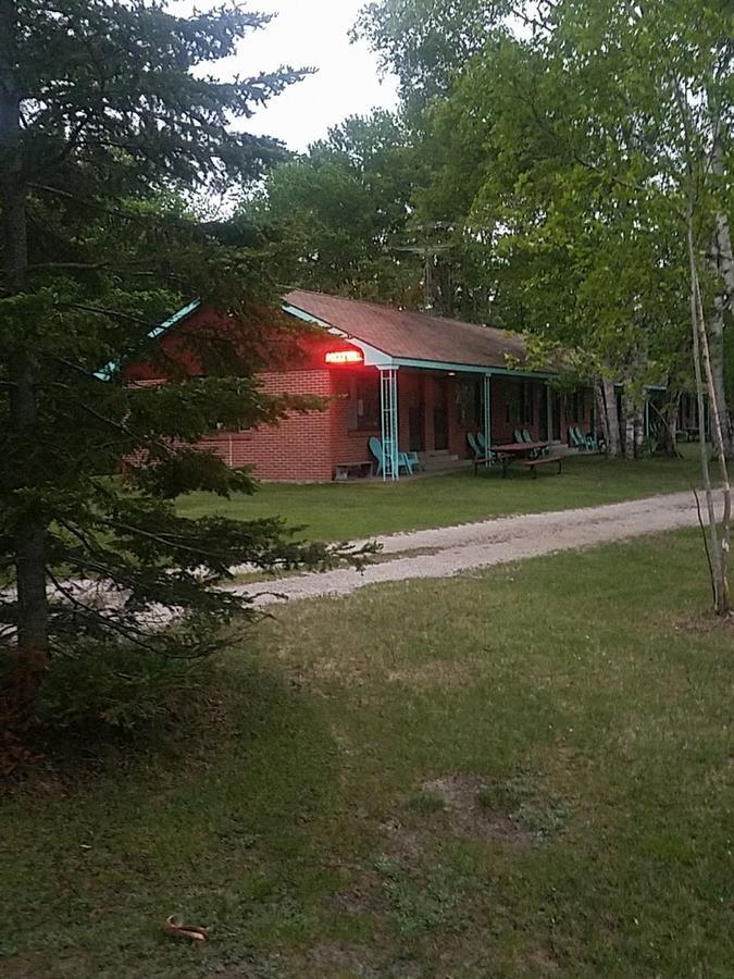Lodge Historic Birch And